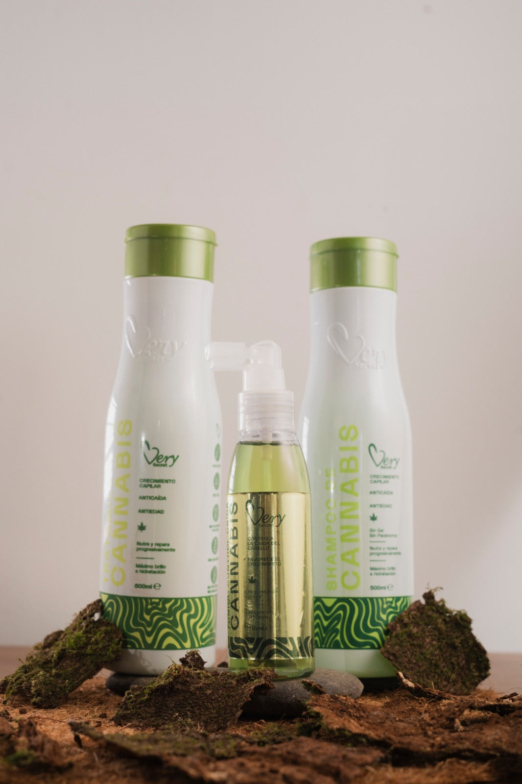 KIT CANNABIS SHAMPOO, TRATAMIENTO Y TÓNICO